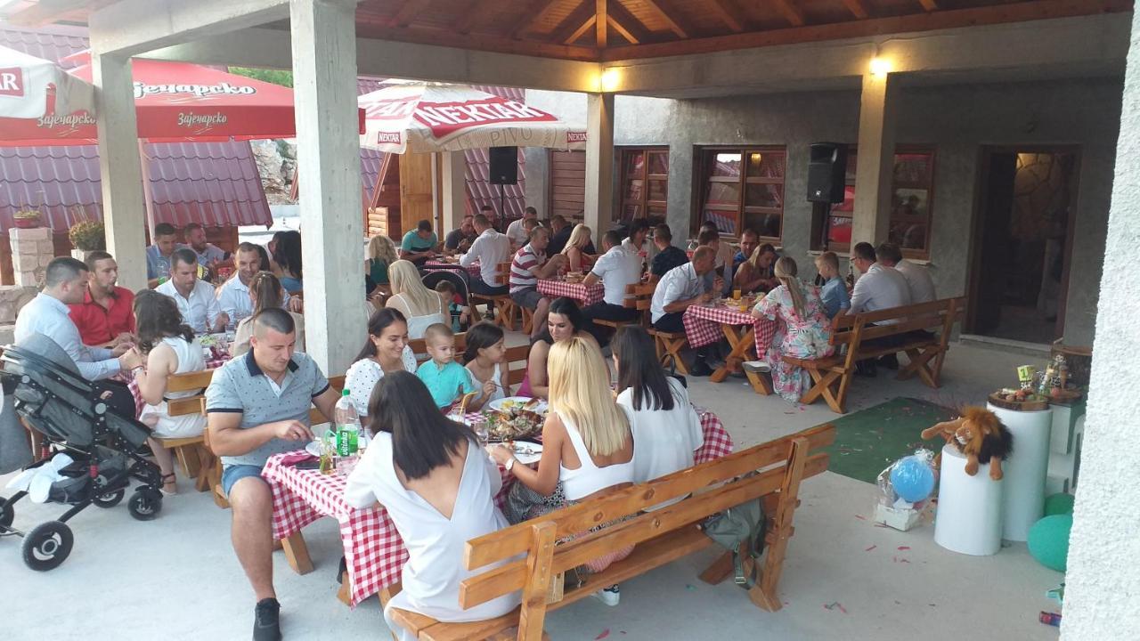 Rural Tourism/Ruralni Turizam Kisin Ξενοδοχείο Τρέμπινιε Εξωτερικό φωτογραφία